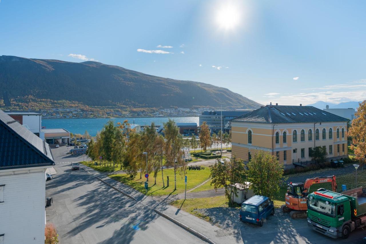 Enter Tromso - Exclusive 4 Bedroom Villa Bagian luar foto