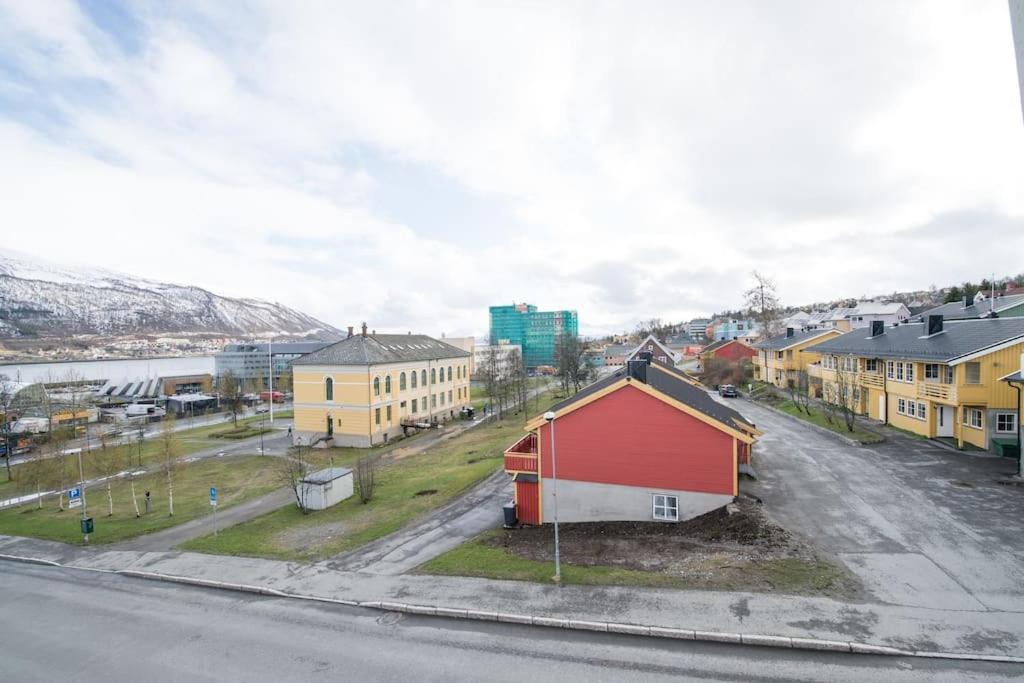 Enter Tromso - Exclusive 4 Bedroom Villa Bagian luar foto