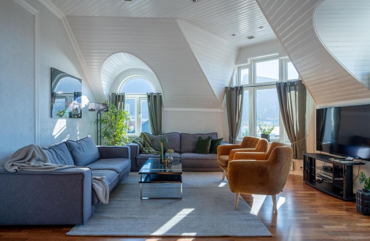 Enter Tromso - Exclusive 4 Bedroom Villa Bagian luar foto